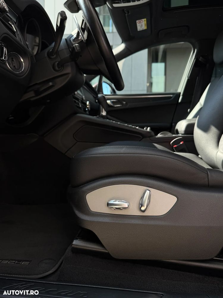 Porsche Macan Standard - 23