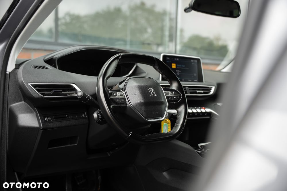 Peugeot 5008 BlueHDi 130 Active - 24