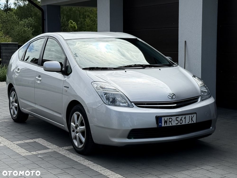 Toyota Prius 1.5 VVT-i Sol - 11
