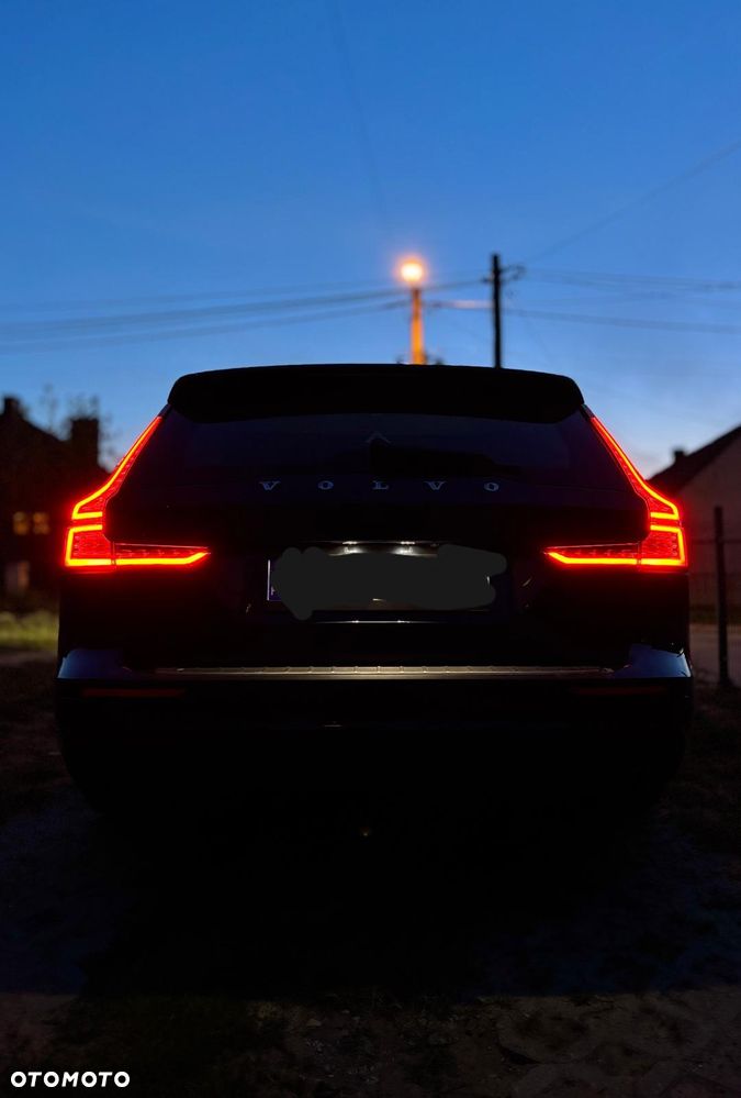 Volvo V60 T4 Momentum - 16