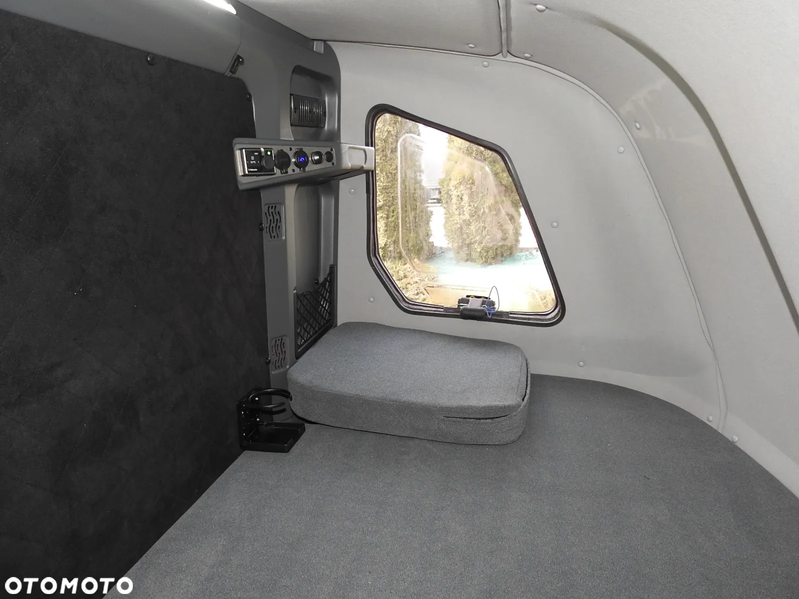 Iveco DAILY NOWY 35S18 CONNECT PLANDEKA 10 PALET WEBASTO KLIMATYZACJA TEMPOMAT NAWIGACJA LEDY ASO  180KM [ 500249 ] - 39