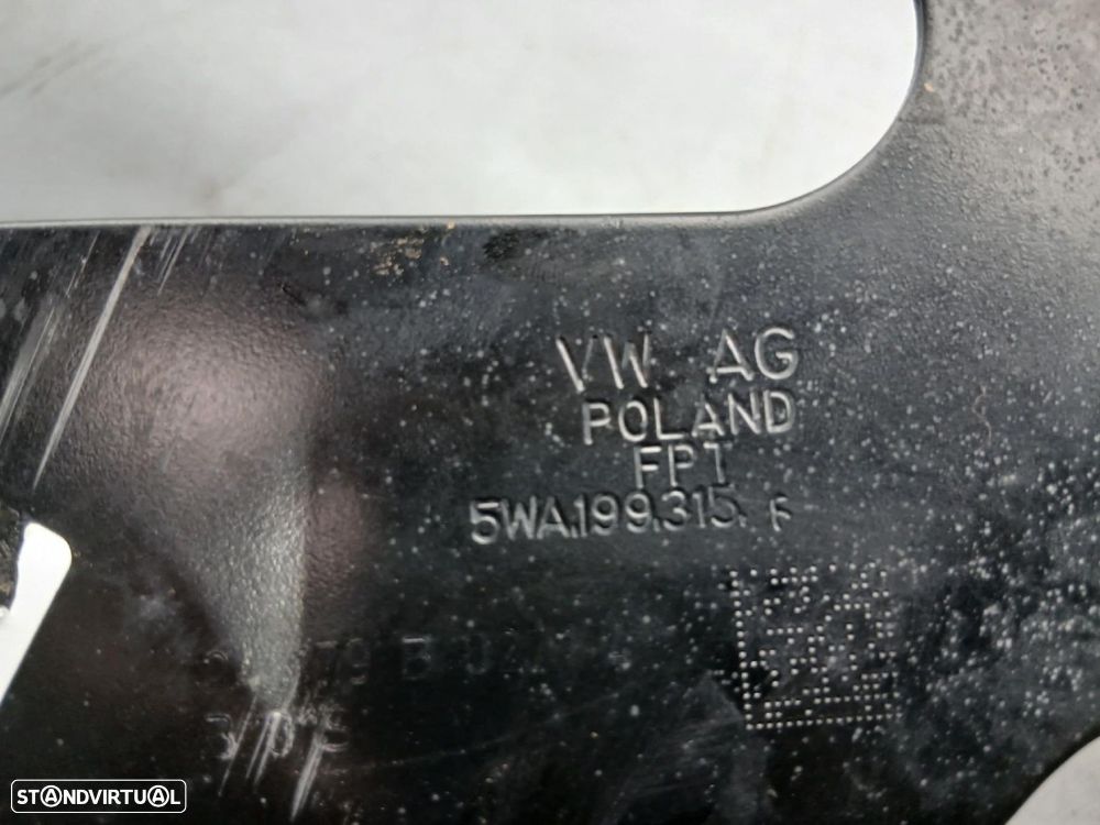 Charriot frente AUDI Q3 (F3B) - 3