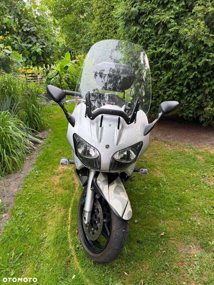 Yamaha FJR - 8