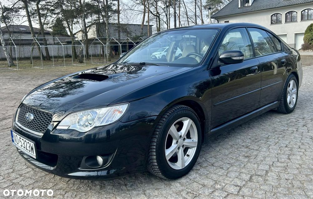 Subaru Legacy - 1