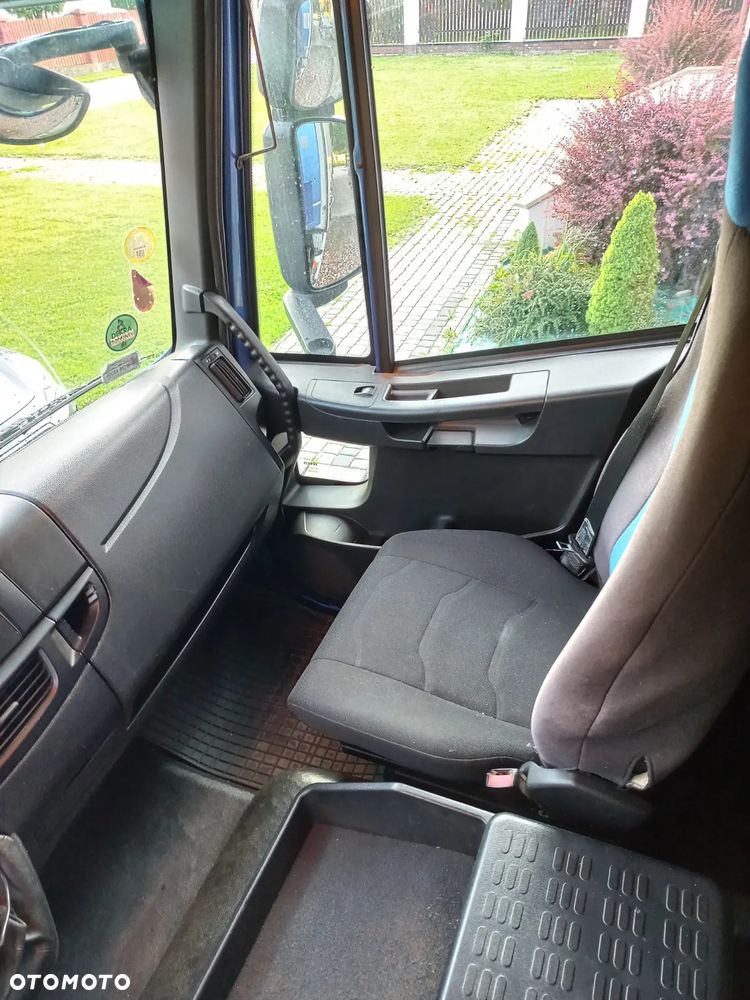 Iveco EUROCARGO MLL160E28P E6 - 11