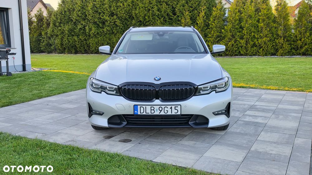 BMW Seria 3 318d Edition M Sport Shadow - 8