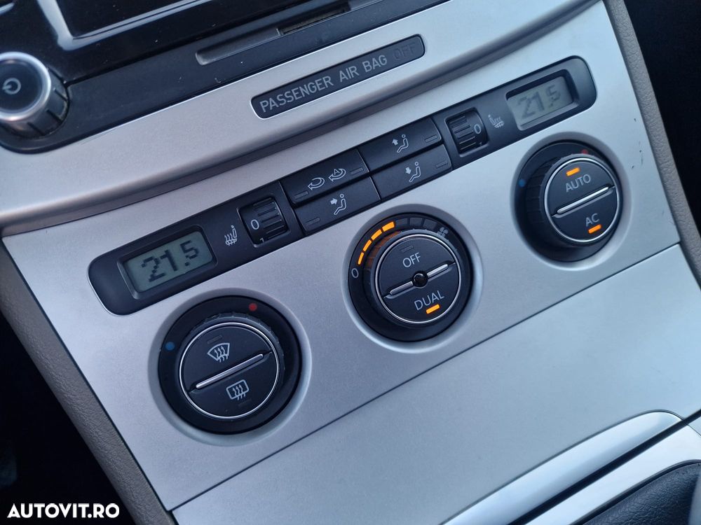 Volkswagen Passat 2.0 TDI DPF Highline - 11