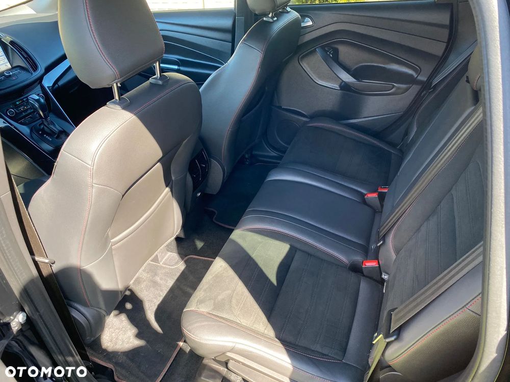 Ford Kuga 2.0 TDCi 4x4 ST-Line - 8