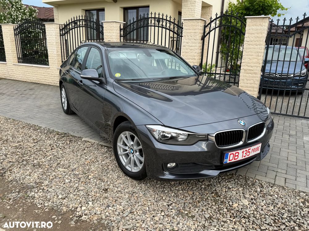 BMW Seria 3 318d Aut. - 17