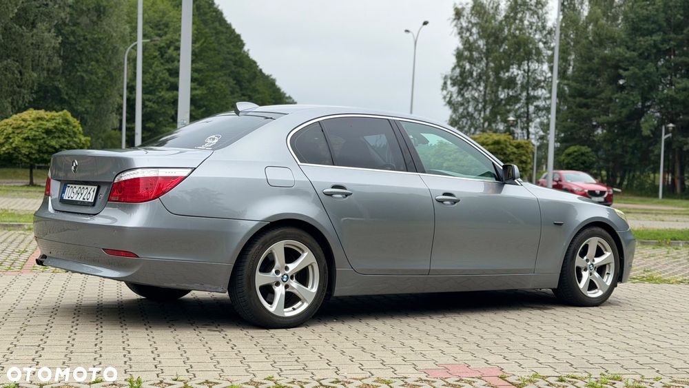 BMW Seria 5 520i - 5