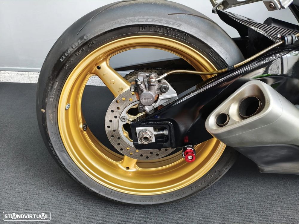 Honda CBR 1000RR - 4