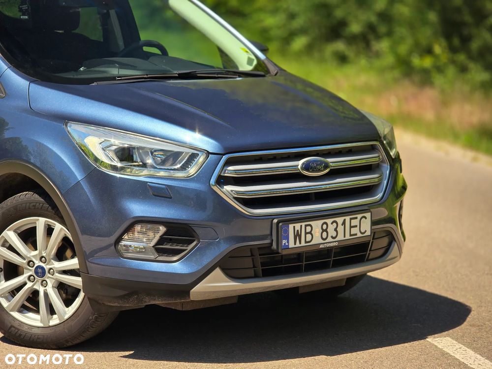 Ford Kuga 1.5 EcoBoost 2x4 Titanium - 35
