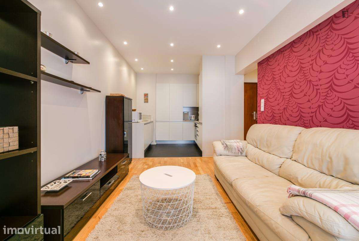 Apartamento com 1 quartos - localizado em São Sebastião Lisbon - Grande imagem: 3/11