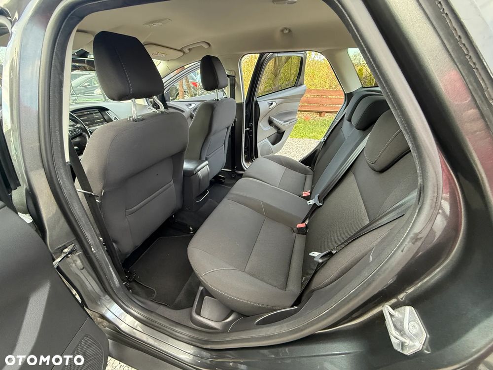 Ford Focus - 24
