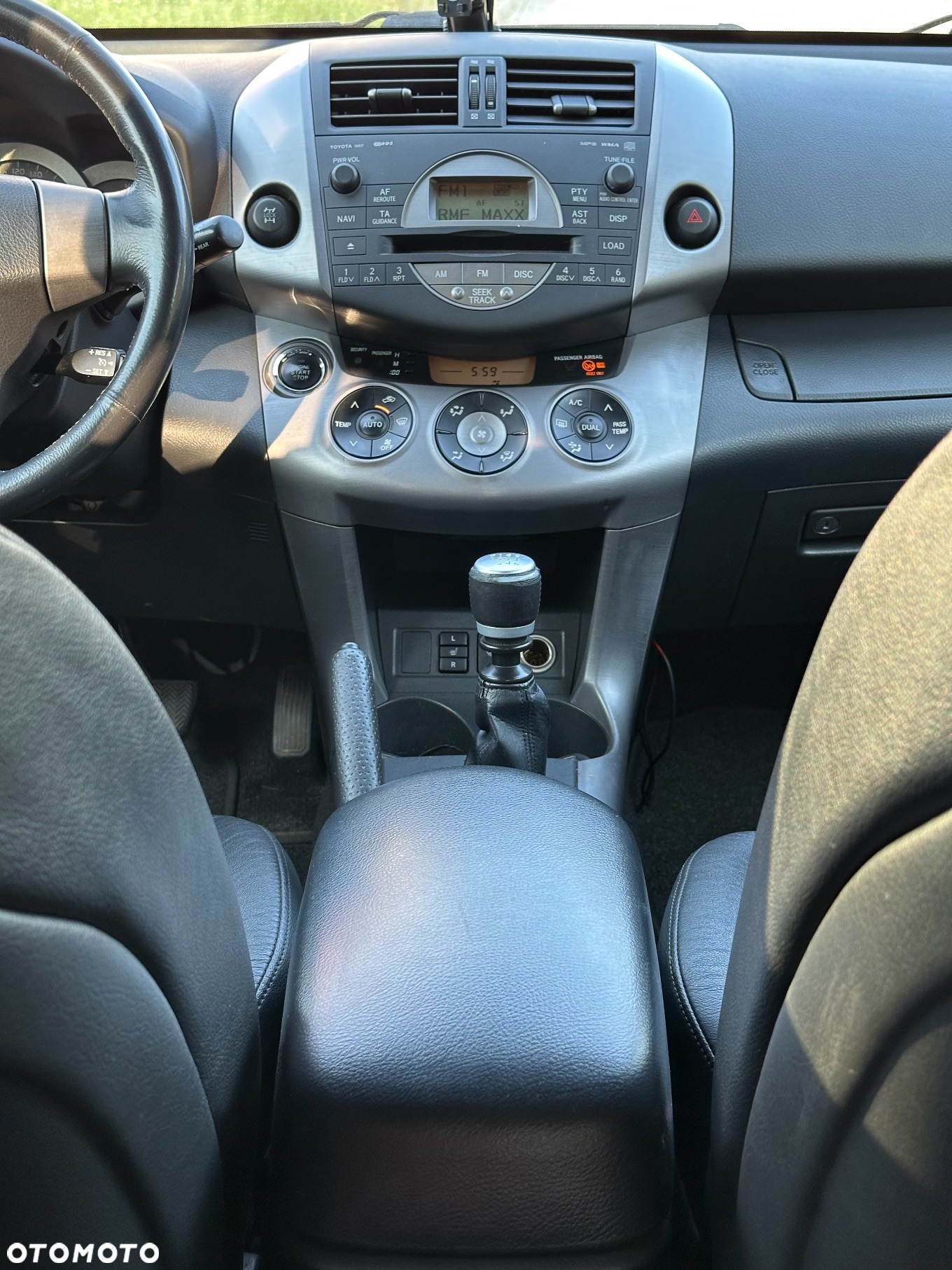 Toyota RAV4 2.2 D-4D X - 15