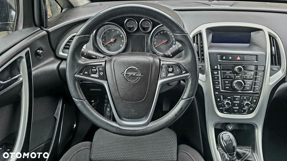 Opel Astra 1.6 Turbo Innovation - 14