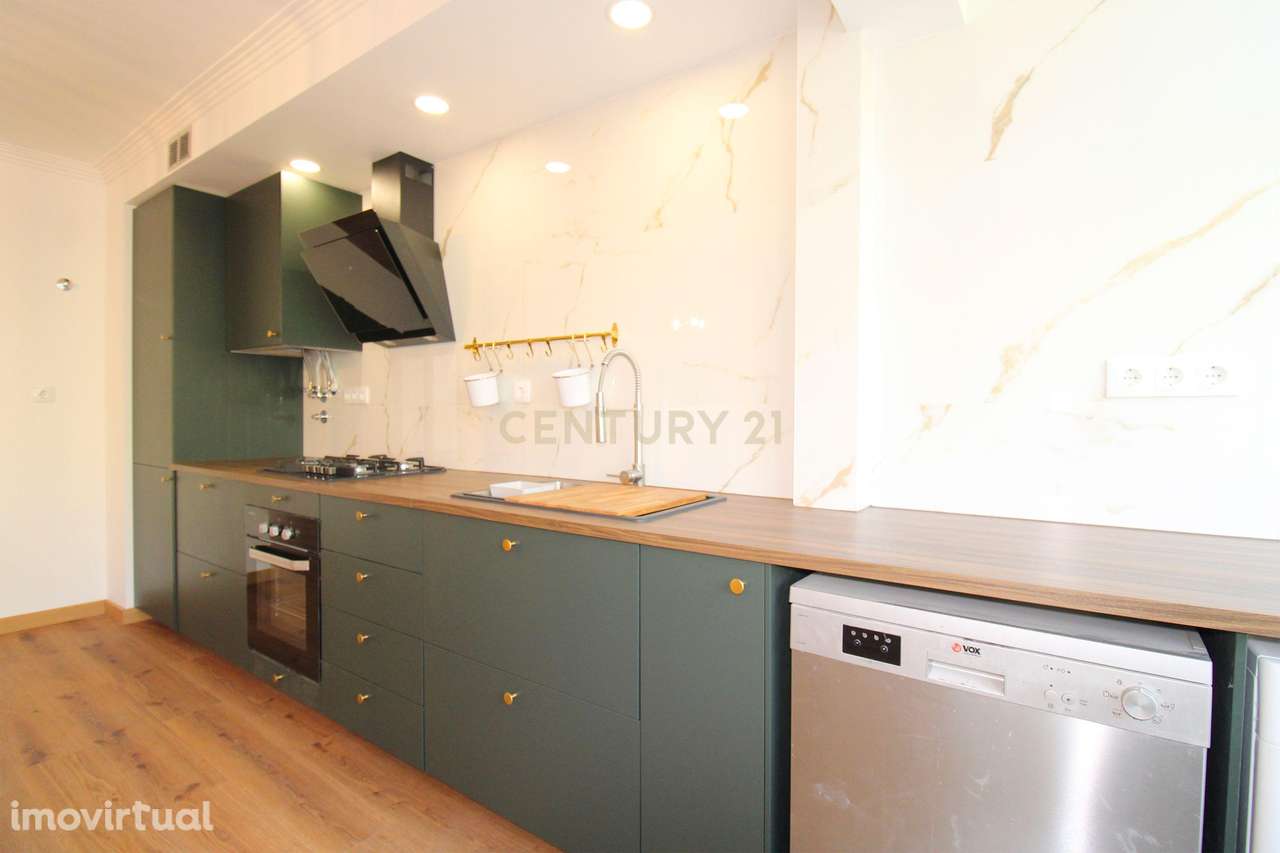 Apartamento T2 totalmente remodelado. - Grande imagem: 3/31