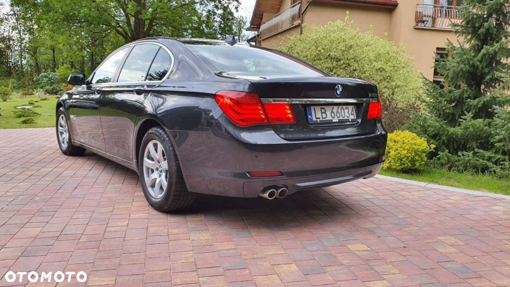 BMW Seria 7 730d - 8