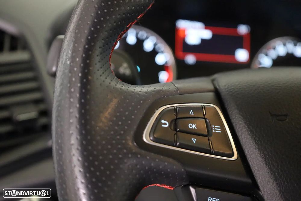 Ford EcoSport 1.0 EcoBoost ST-Line Plus - 38