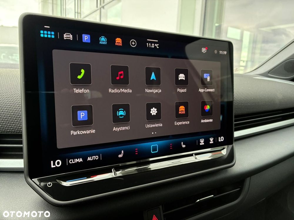 Volkswagen T-Roc - 17