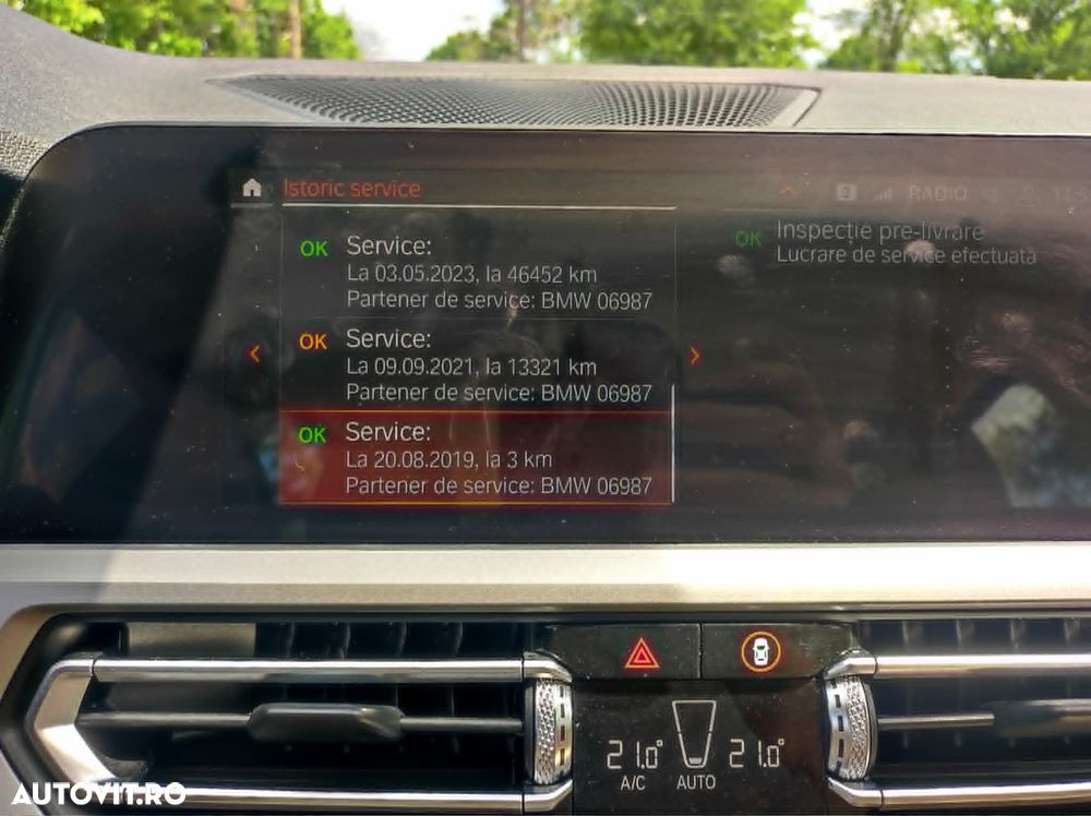 BMW Seria 3 320i Aut. Luxury Line - 21