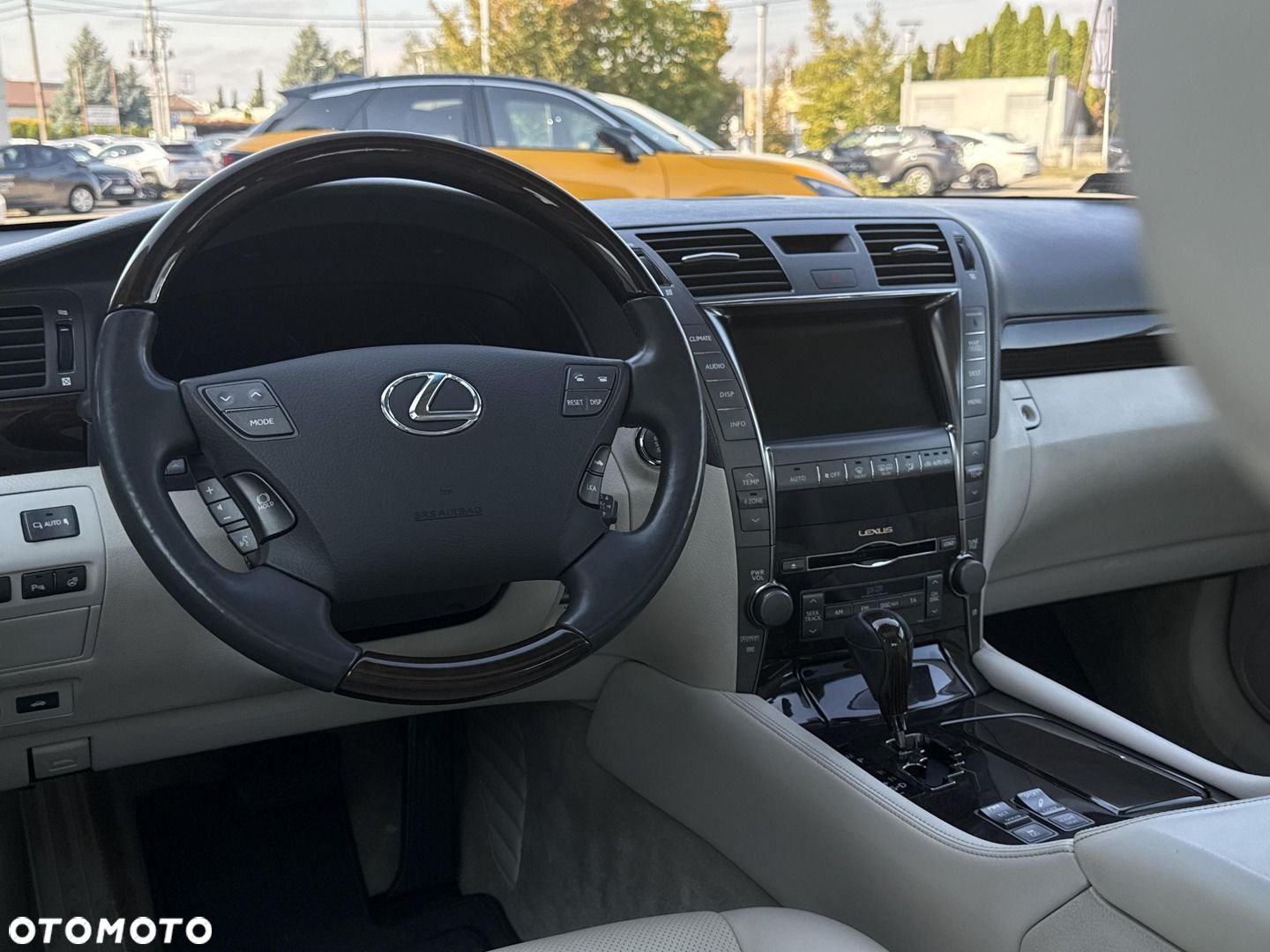 Lexus LS 460 Prestige - 21
