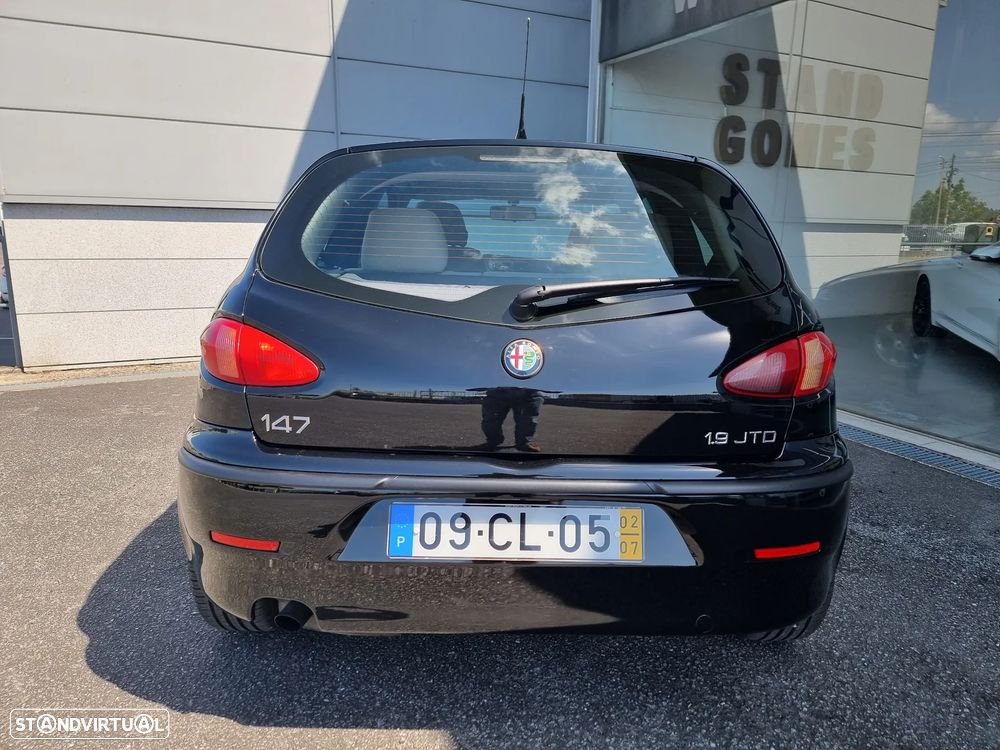 Alfa Romeo 147 1.9 JTD Distinctive - 5
