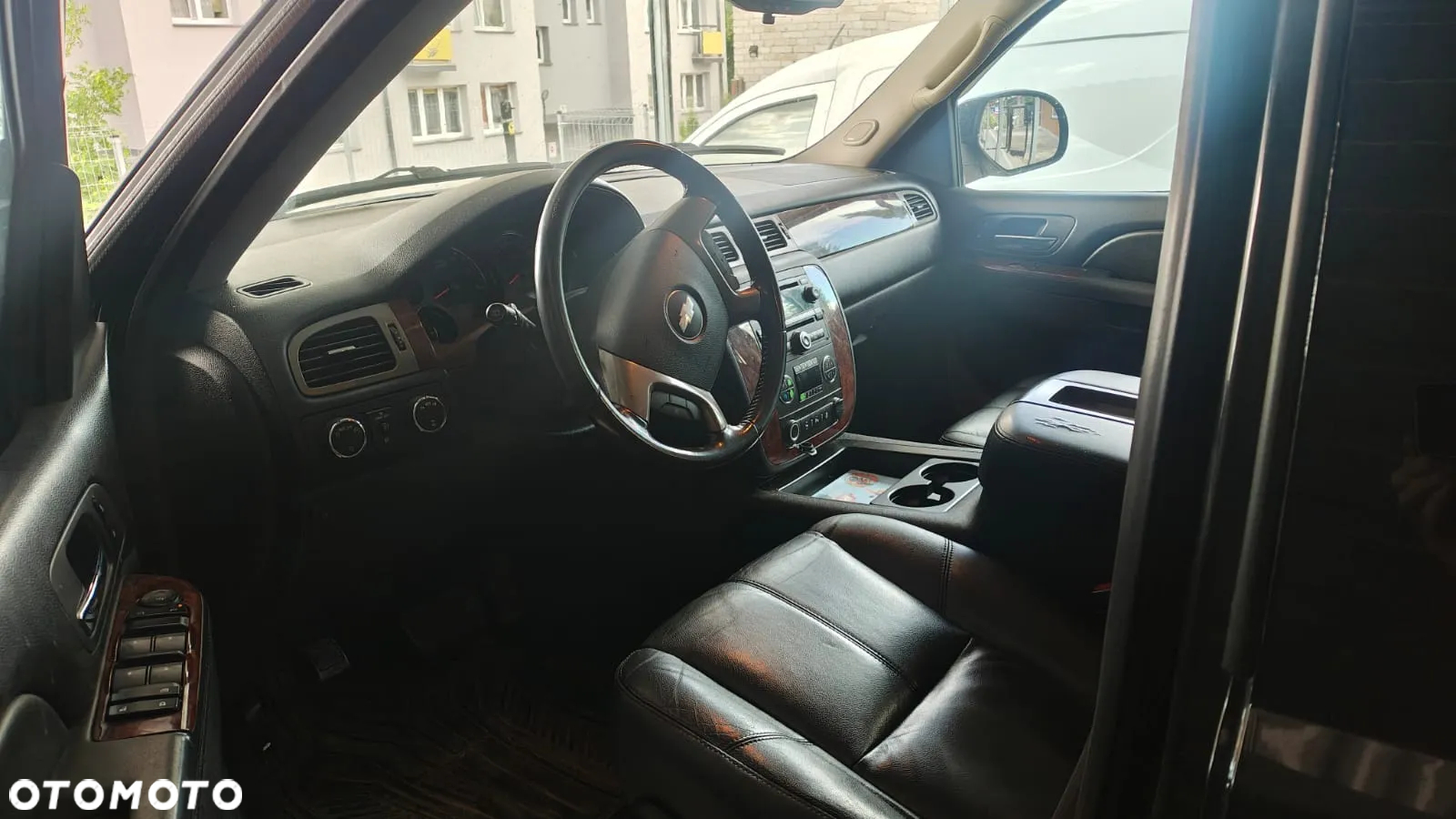 Chevrolet Suburban 5.3 LS 1500 4WD - 4