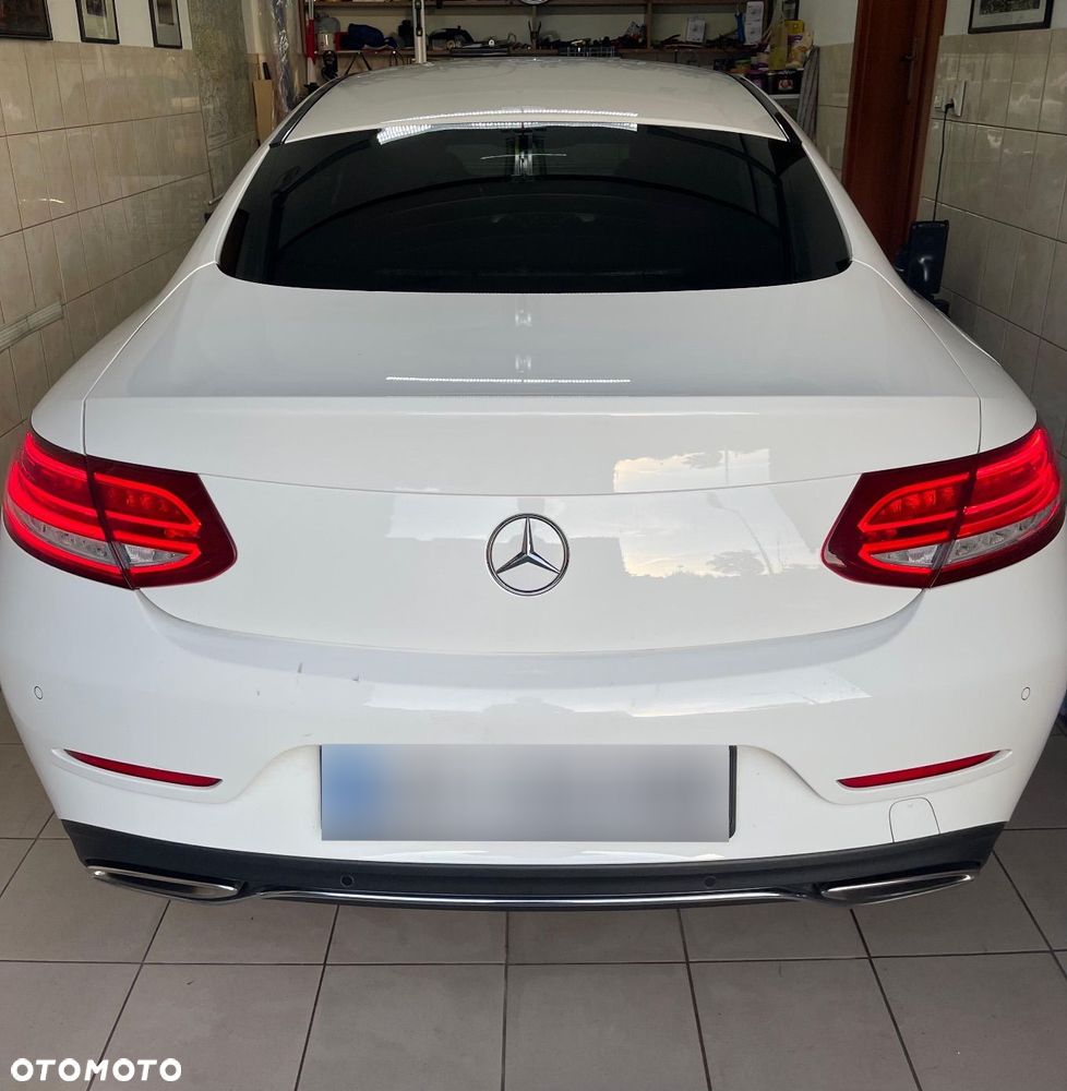 Mercedes-Benz Klasa C 200 4-Matic 9G-TRONIC - 3