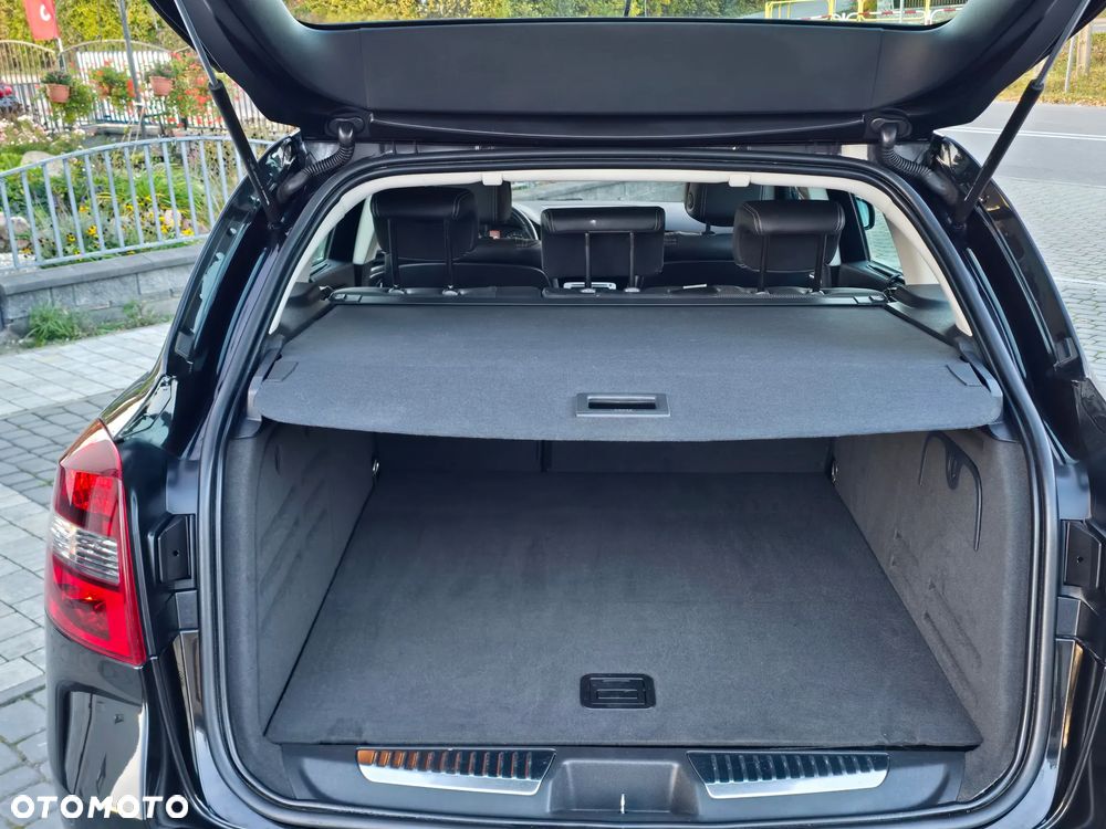Renault Laguna dCi 175 FAP Bose Edition - 19
