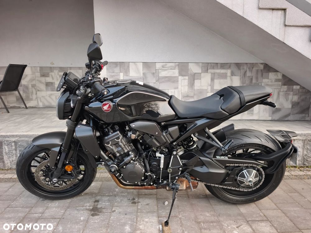 Honda CB - 27