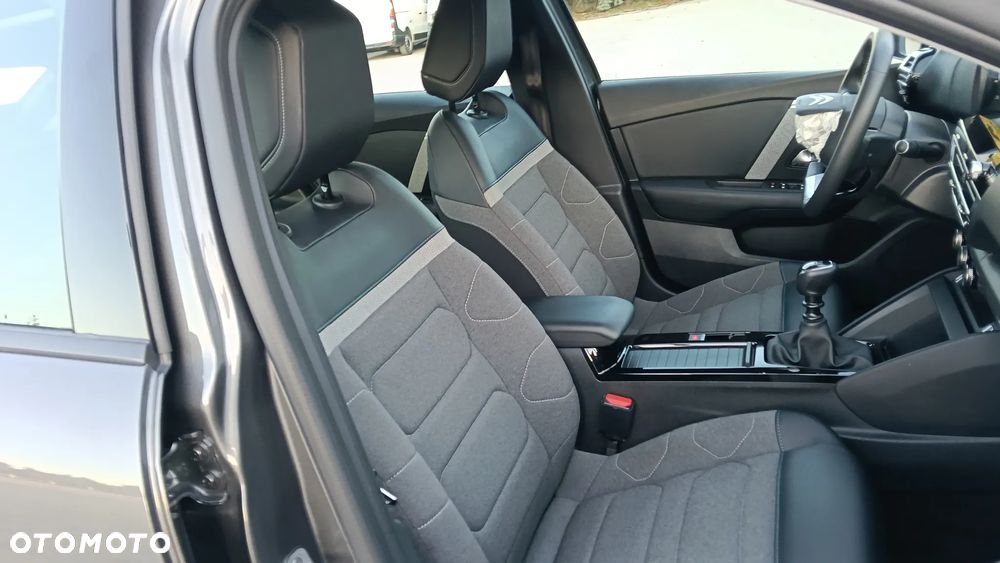 Citroën C4 PureTech 130 Stop&Start FEEL PACK - 18