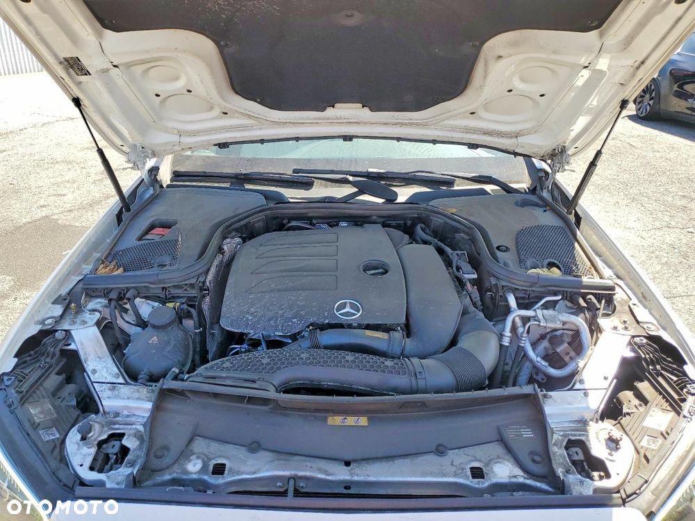 Mercedes-Benz 280 - 8