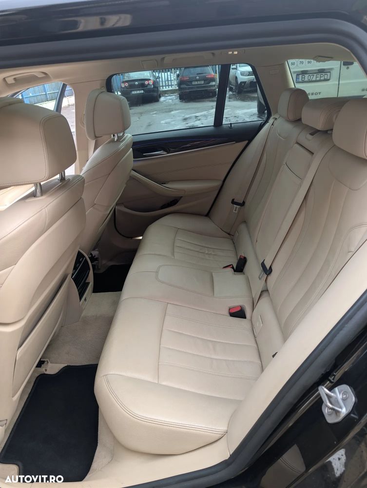 BMW Seria 5 530d xDrive AT - 16