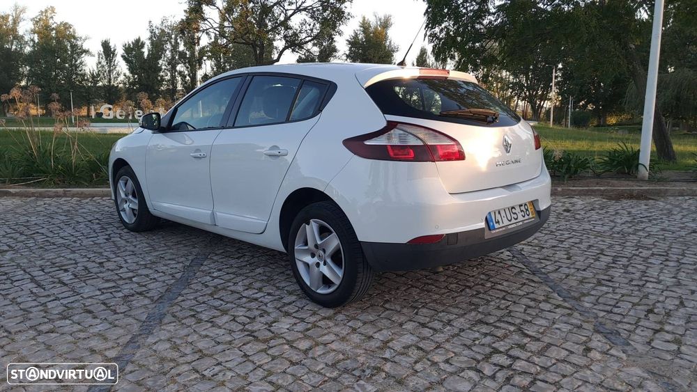 Renault Mégane 1.5 dCi Intens - 2