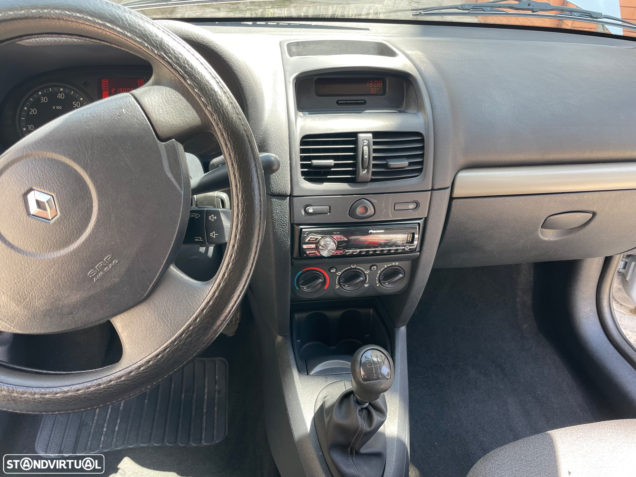 Renault Clio 1.5 dCi Confort - 6