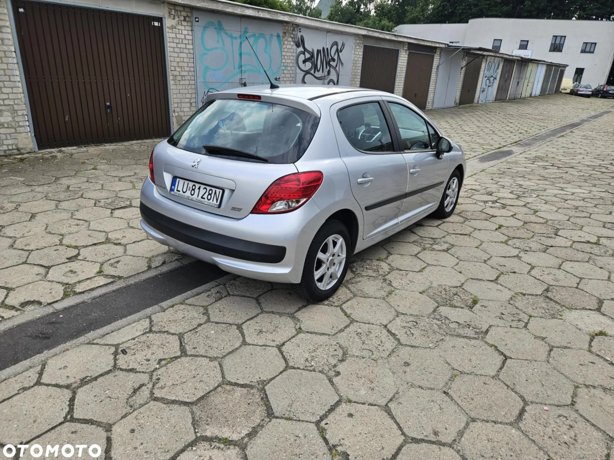Peugeot 207 1.4 16V Trendy - 14