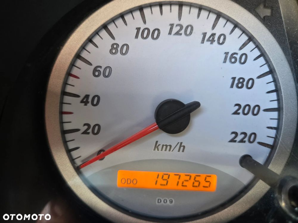 Toyota RAV4 2.0 VVT-i Prestige - 27