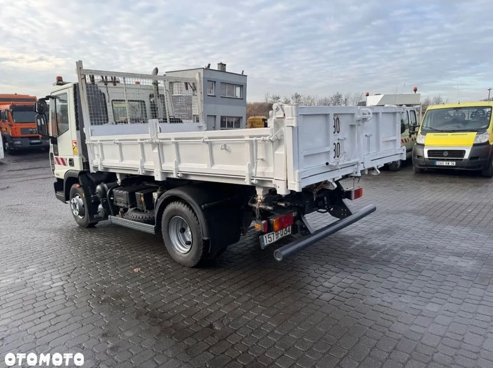 Iveco Eurocargo Tylko 80 tyś km EURO 5 Wywrotka 3 str SPECJALNY Solarka Piaskarka Czołownica - 17