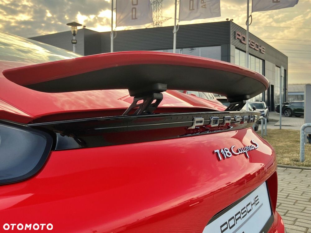 Porsche 718 Cayman - 14