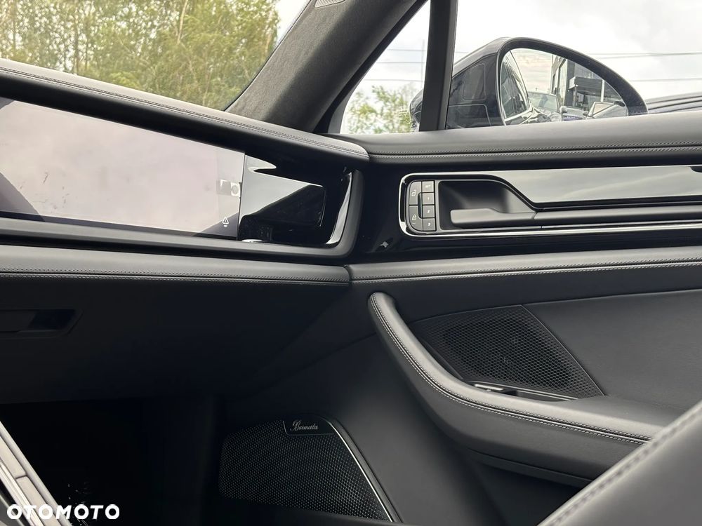 Porsche Panamera Turbo E-Hybrid PHEV - 31