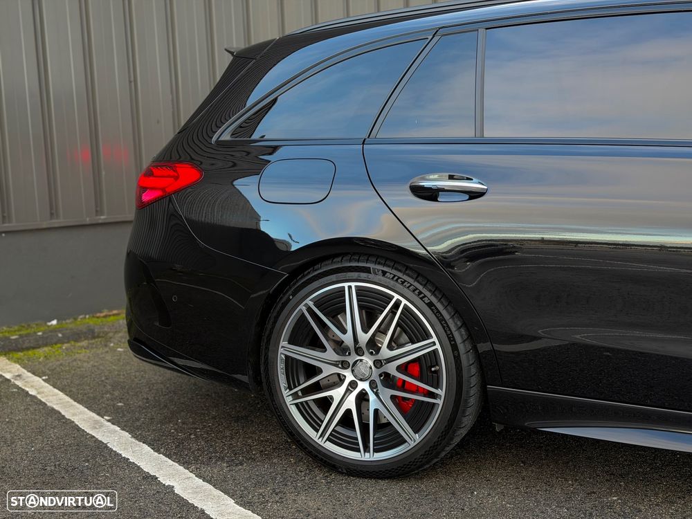 Mercedes-Benz C 63 AMG S E Performance 4Matic - 35
