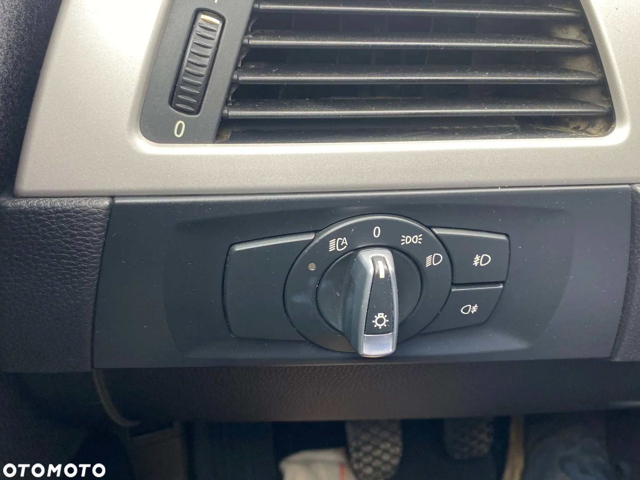BMW Seria 3 318i - 32