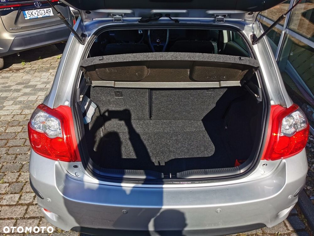 Toyota Auris 1.6 Premium - 14