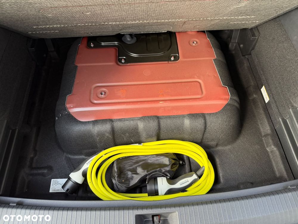 Volkswagen Tiguan - 20