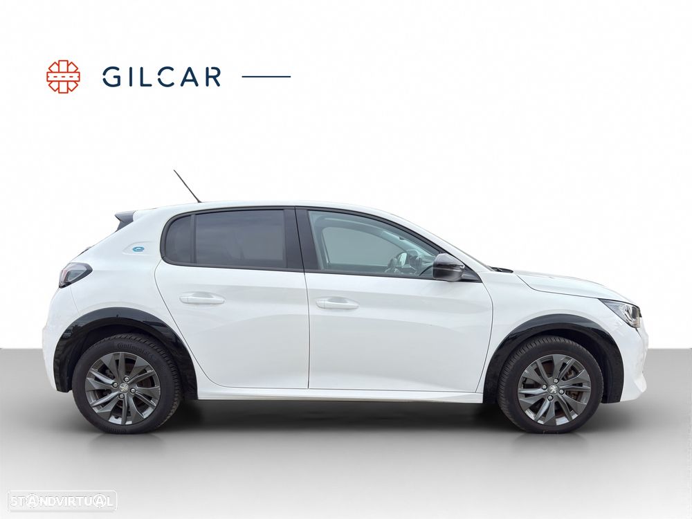 Peugeot e-208 Allure - 18