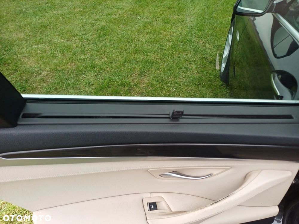 BMW Seria 5 520d - 14