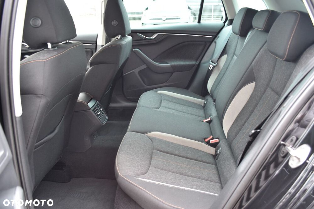 Skoda Kamiq 1.0 TSI Style DSG - 30