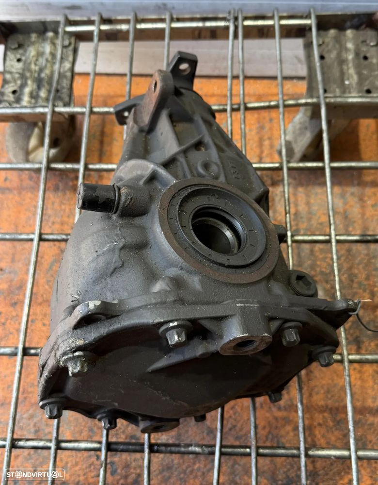 Diferencial Traseiro Mercedes-Benz C-Class W203 Ref: A2033510008 Ano 2006 - 2