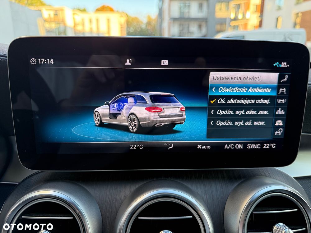 Mercedes-Benz Klasa C 300 d 4MATIC 9G-TRONIC - 37